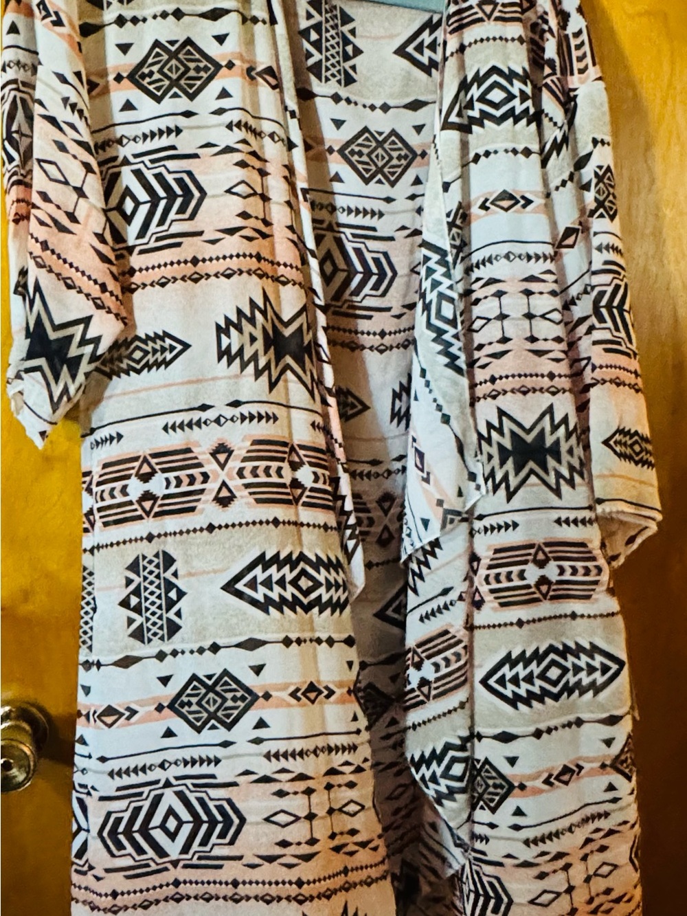 LuLaRoe Aztec Print Open Cardigan in Cream and Black